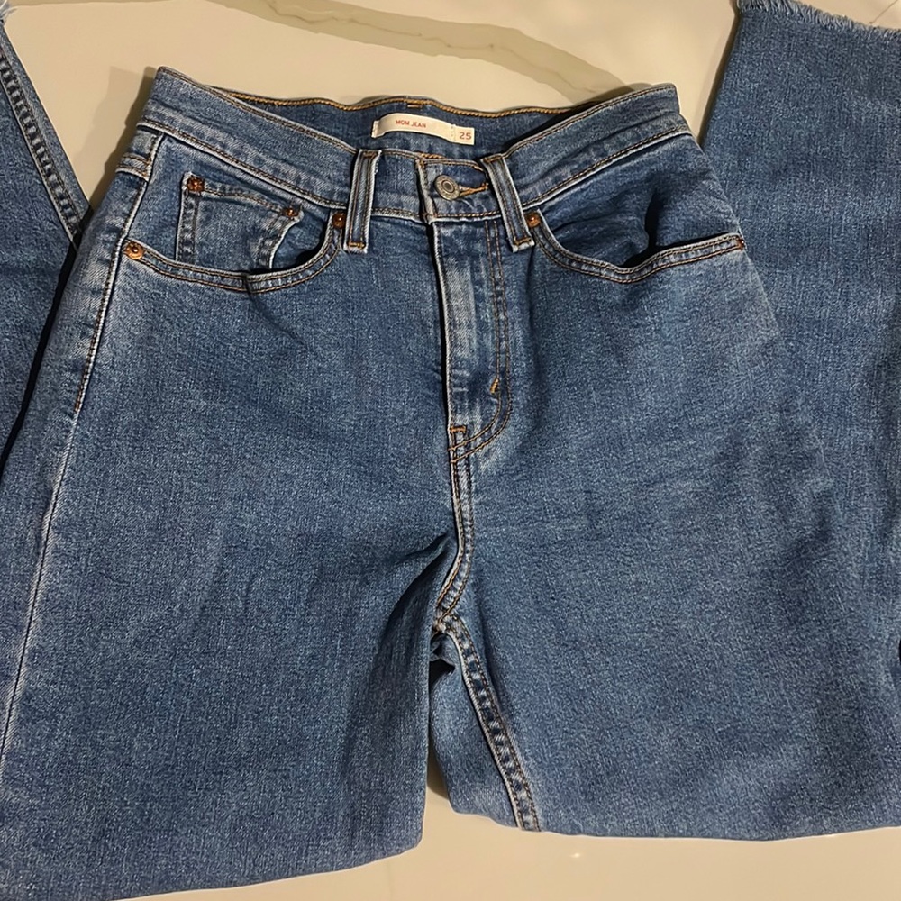Levi Mom Jeans